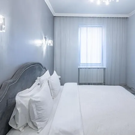 Romari вічева 1 Apartment *