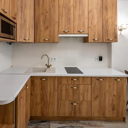 Romari вічева 1 アパート *