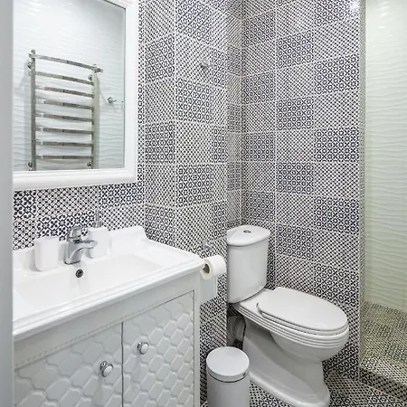 Apartment Romari вічева 1